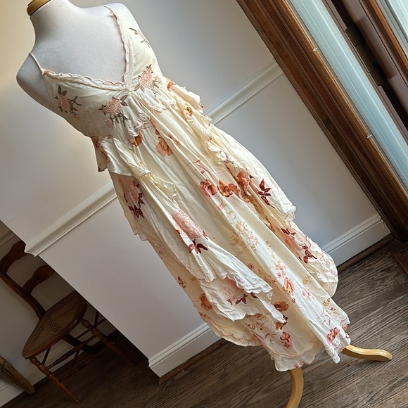 Free People Audrey Printed pink floral Maxi Dress Small NWT - Picture 4 of 9